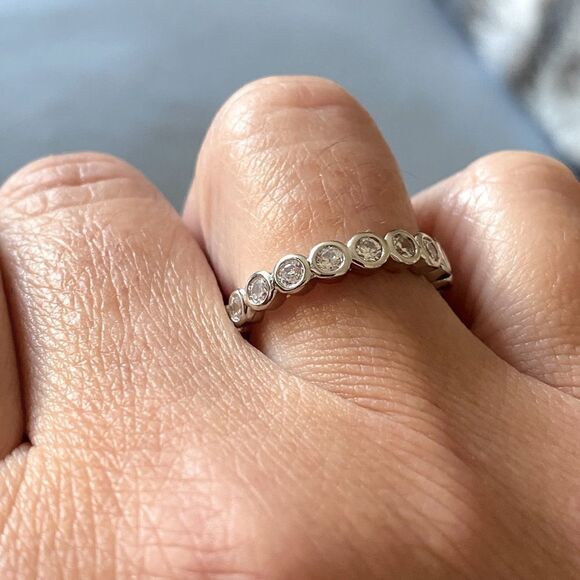 Last 1!! The Brilliant Bezel eternity band with zircon in Sterling Silver 6 - Picture 2 of 8